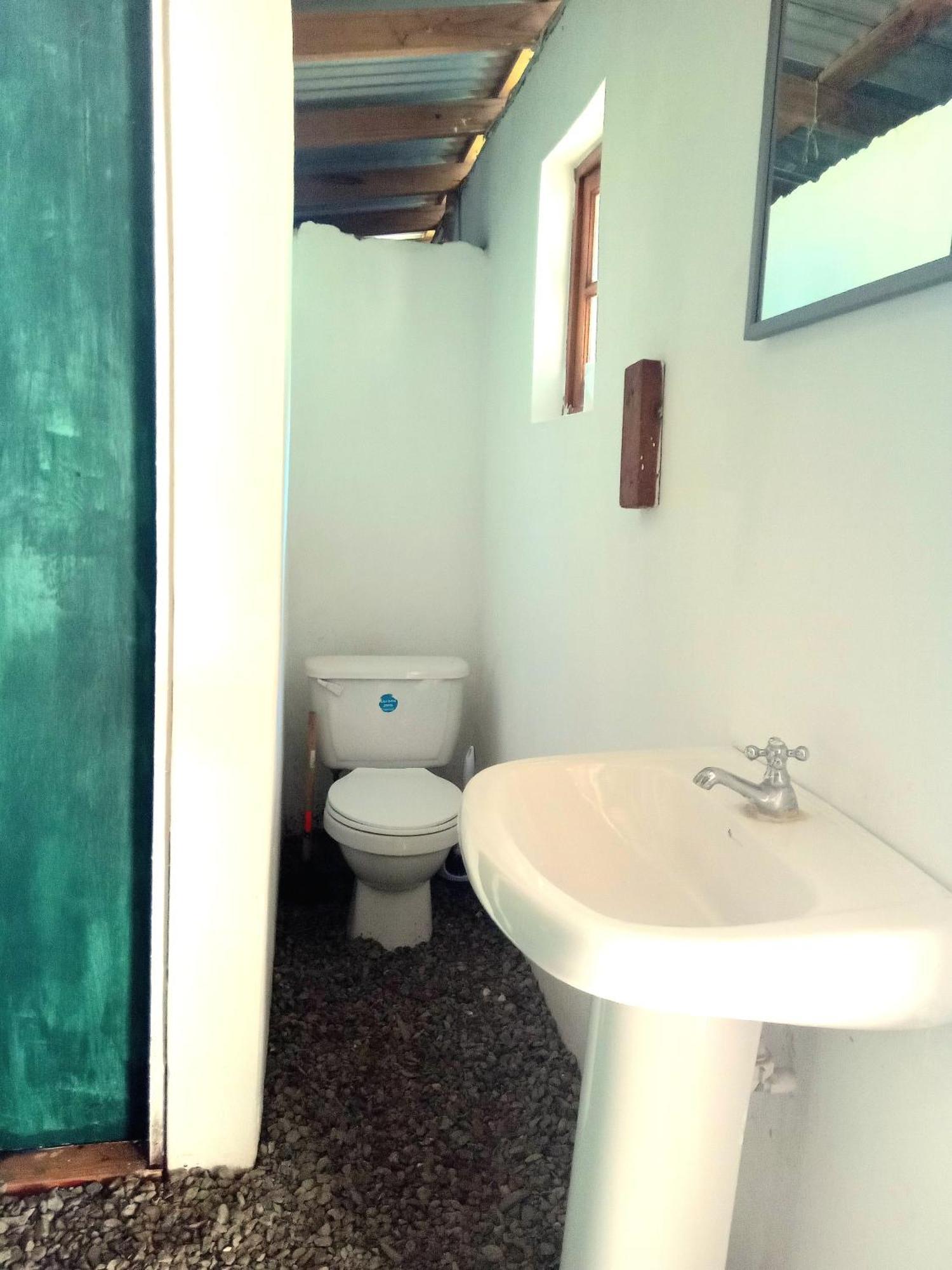 La Familia Guest House And Natural Farm Порт Антонио Екстериор снимка